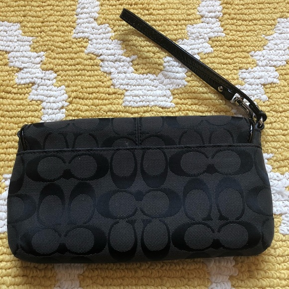 Coach wristlet! - Picture 5 of 5
